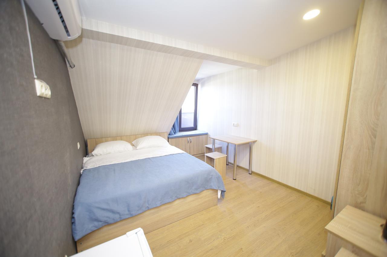 Four Rooms Tbilisi Exterior photo